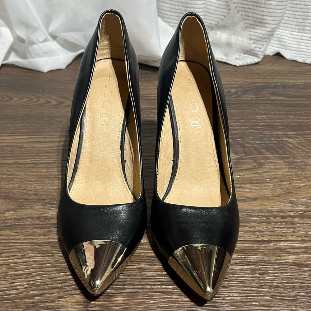 Preloved- ALDO Heels, Black Pumps, Metal Toe